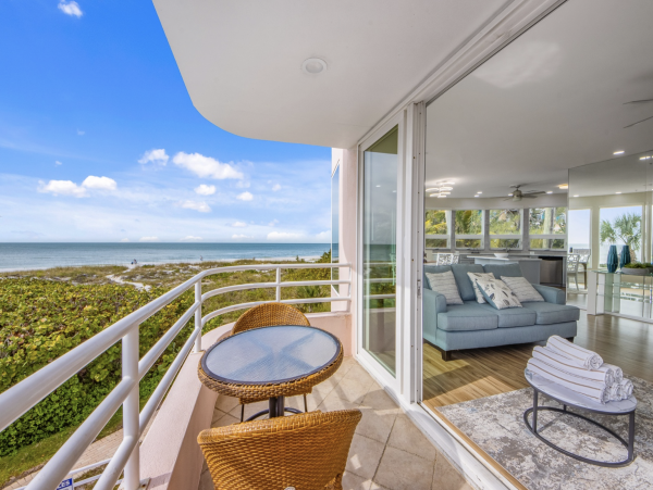Stunning Beachfront Retreat with Gorgeous Gulf Views and Pool Access